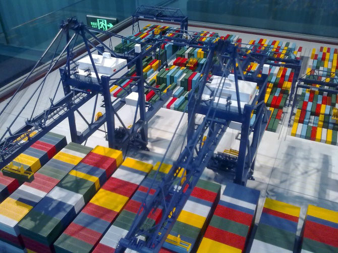 怀宁县港口集装箱堆场